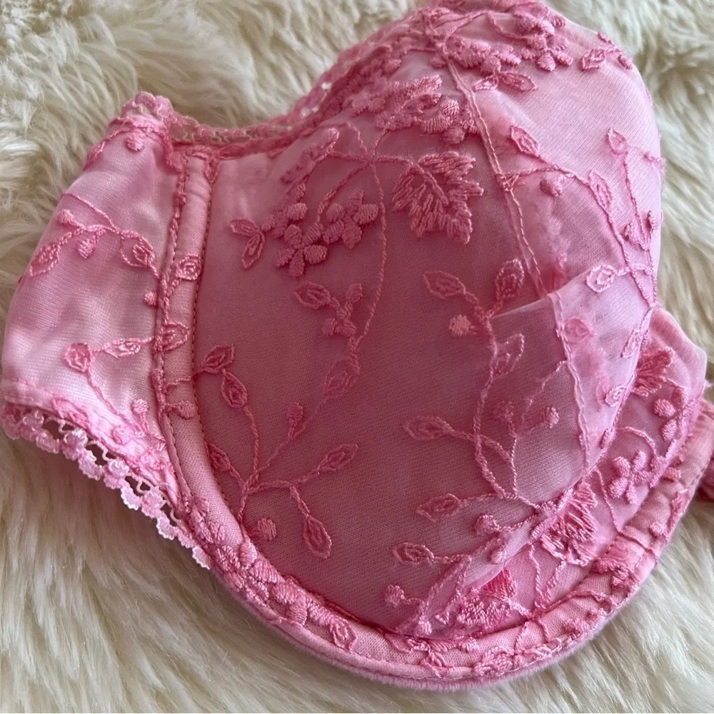 Vintage Victoria’s Secret Bra